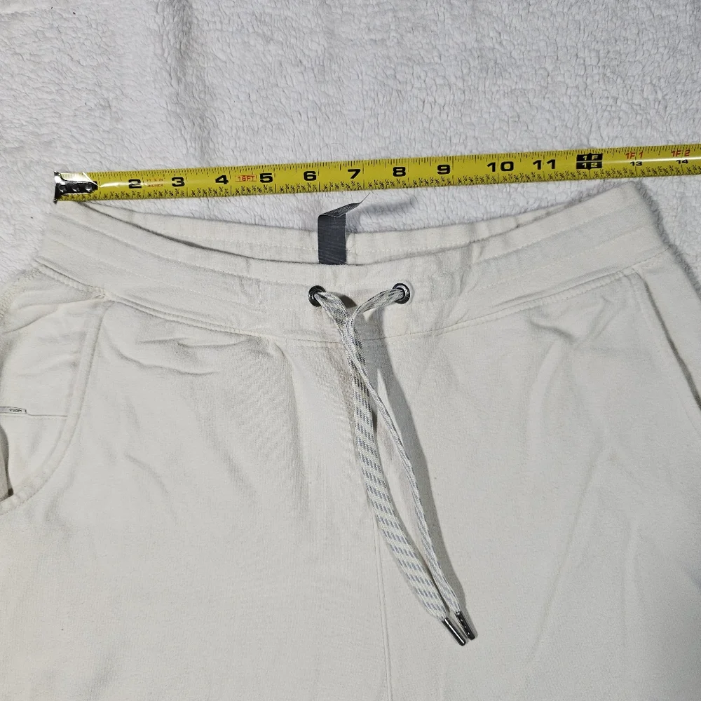 Vuori Performance Jogger Ecru Heather - Picture 10 of 12